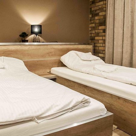 Motel Podmiejski Pleszew Εξωτερικό φωτογραφία