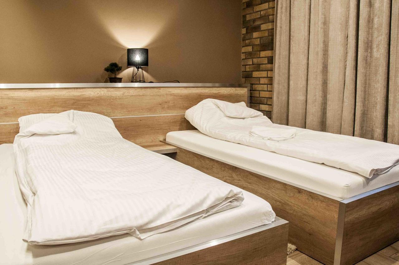 Motel Podmiejski Pleszew Εξωτερικό φωτογραφία